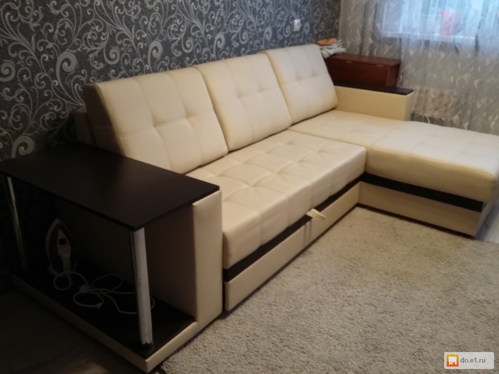 Диваны Много Мебели Фото