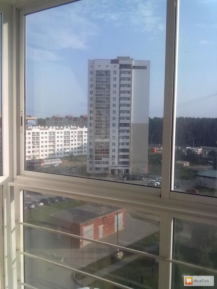 Алюминиевые окна на балкон б/у б/у. цена - 5000.00 руб., ека.